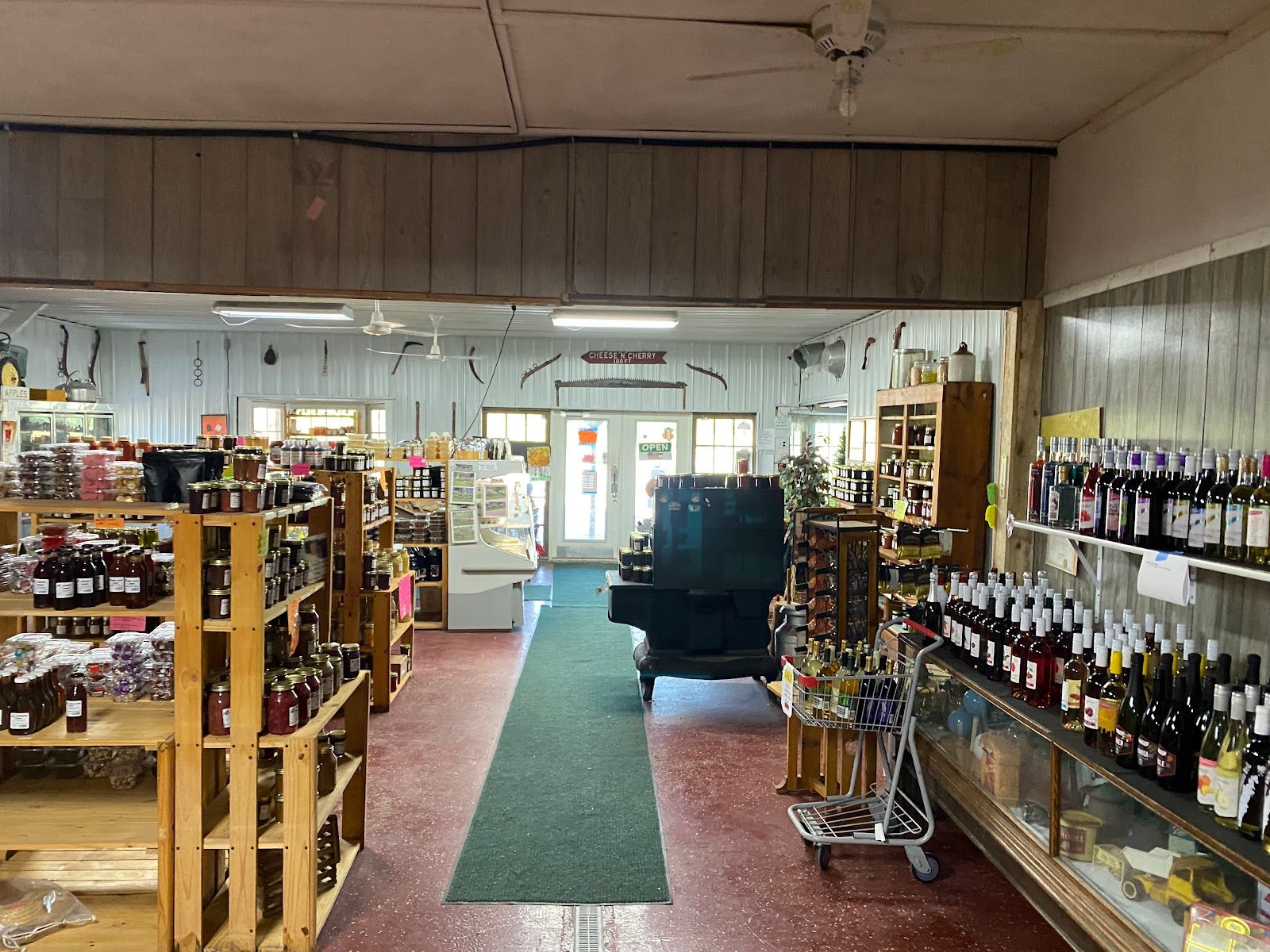 Hyline Orchard, Fish Creek