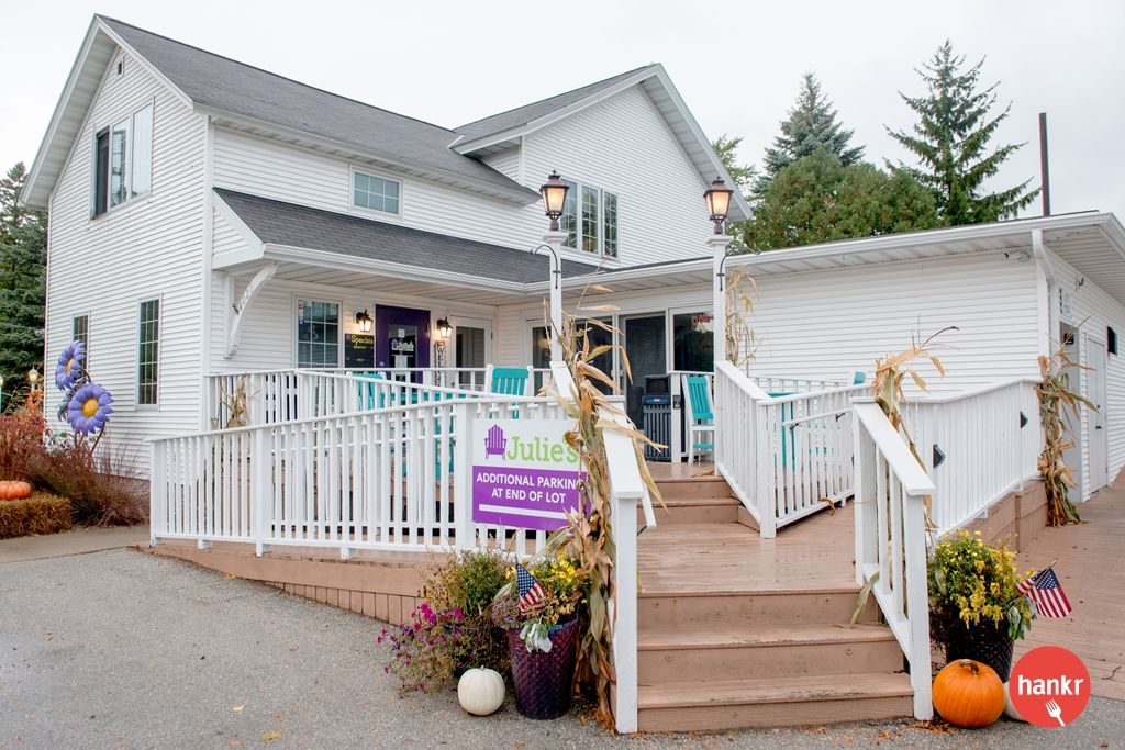 Julie's Park Cafe & Motel, Fish Creek
