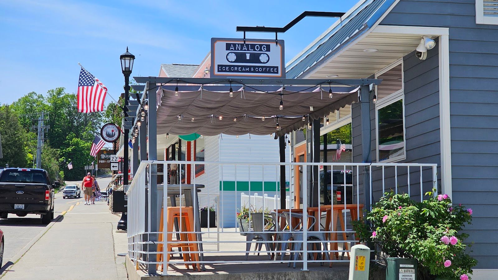 Analog Ice Cream and Coffee, Sister Bay