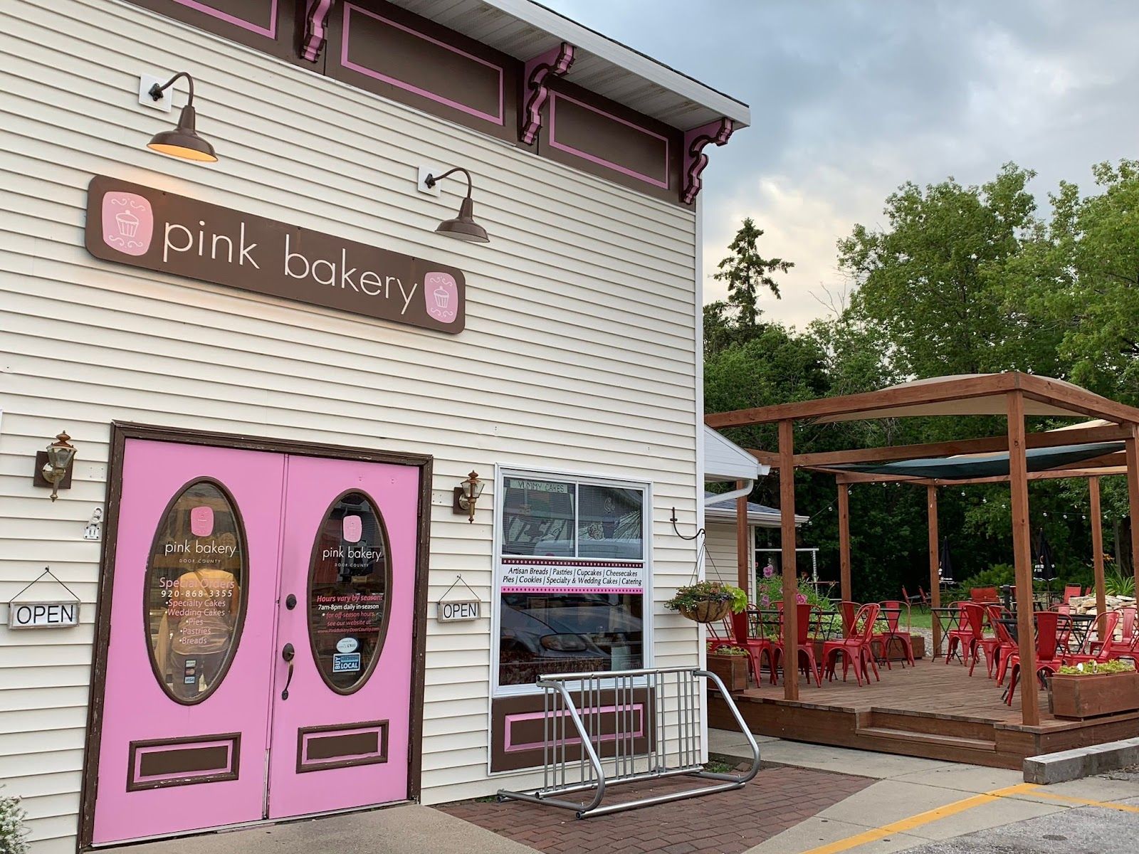 Pink Bakery, Egg Harbor