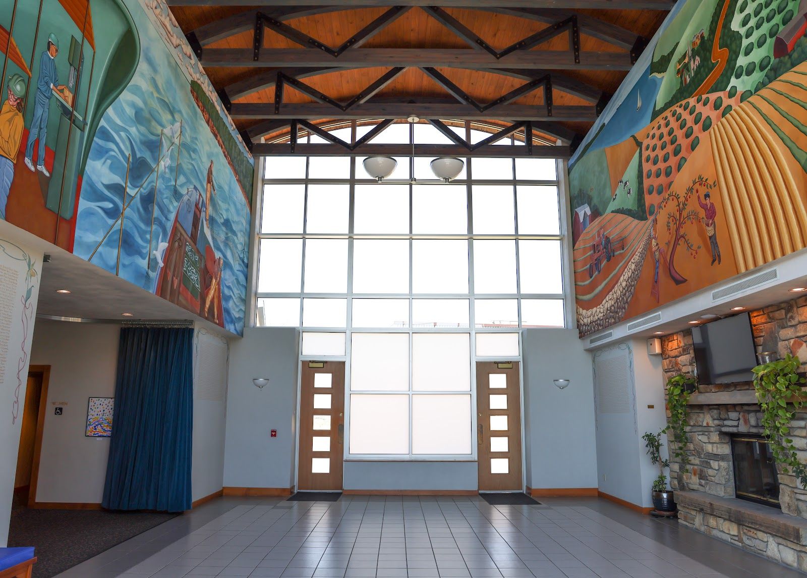Door Community Auditorium, Fish Creek