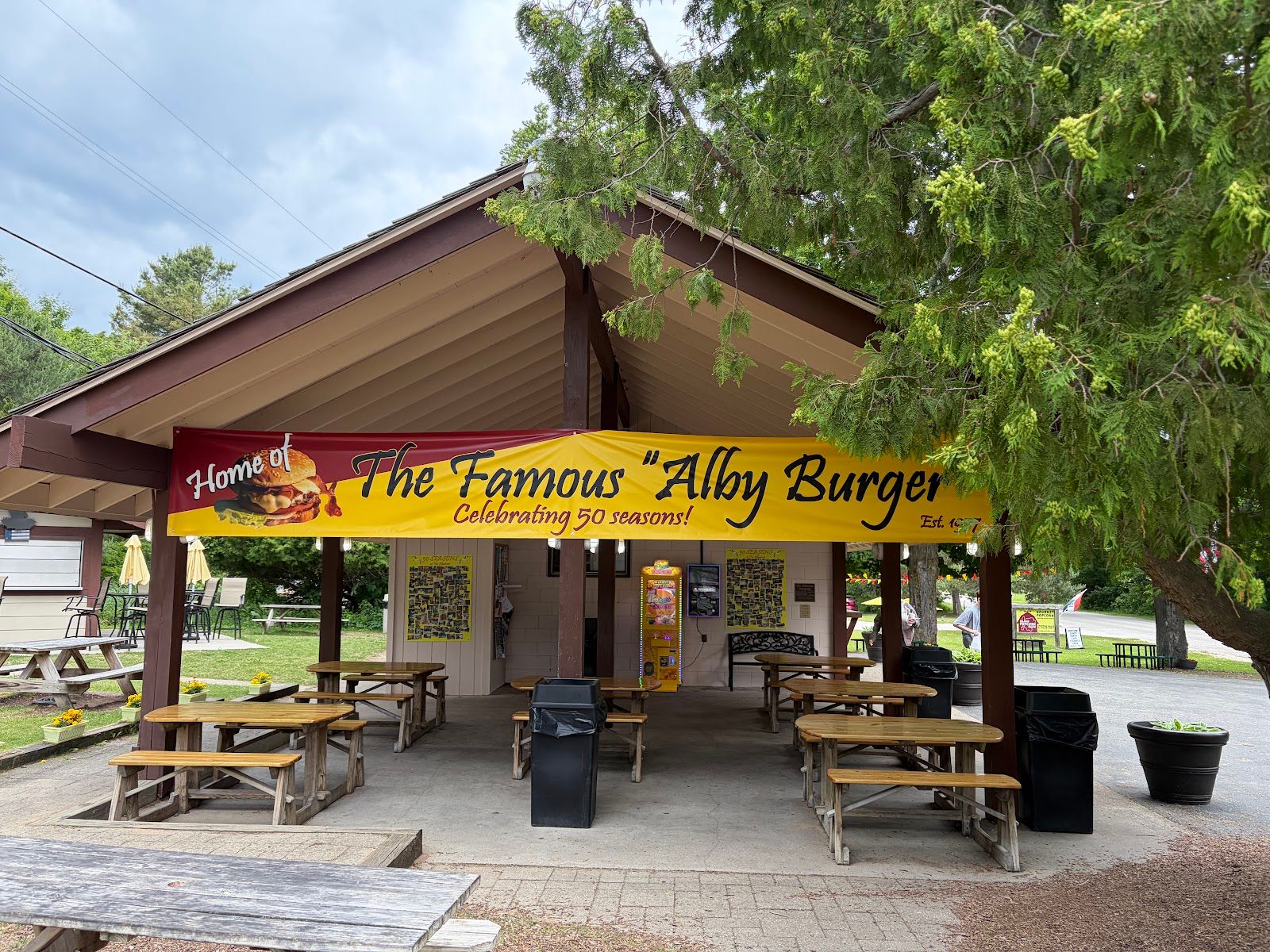 Albatross Drive-in and Tiki Bar, Washington Island