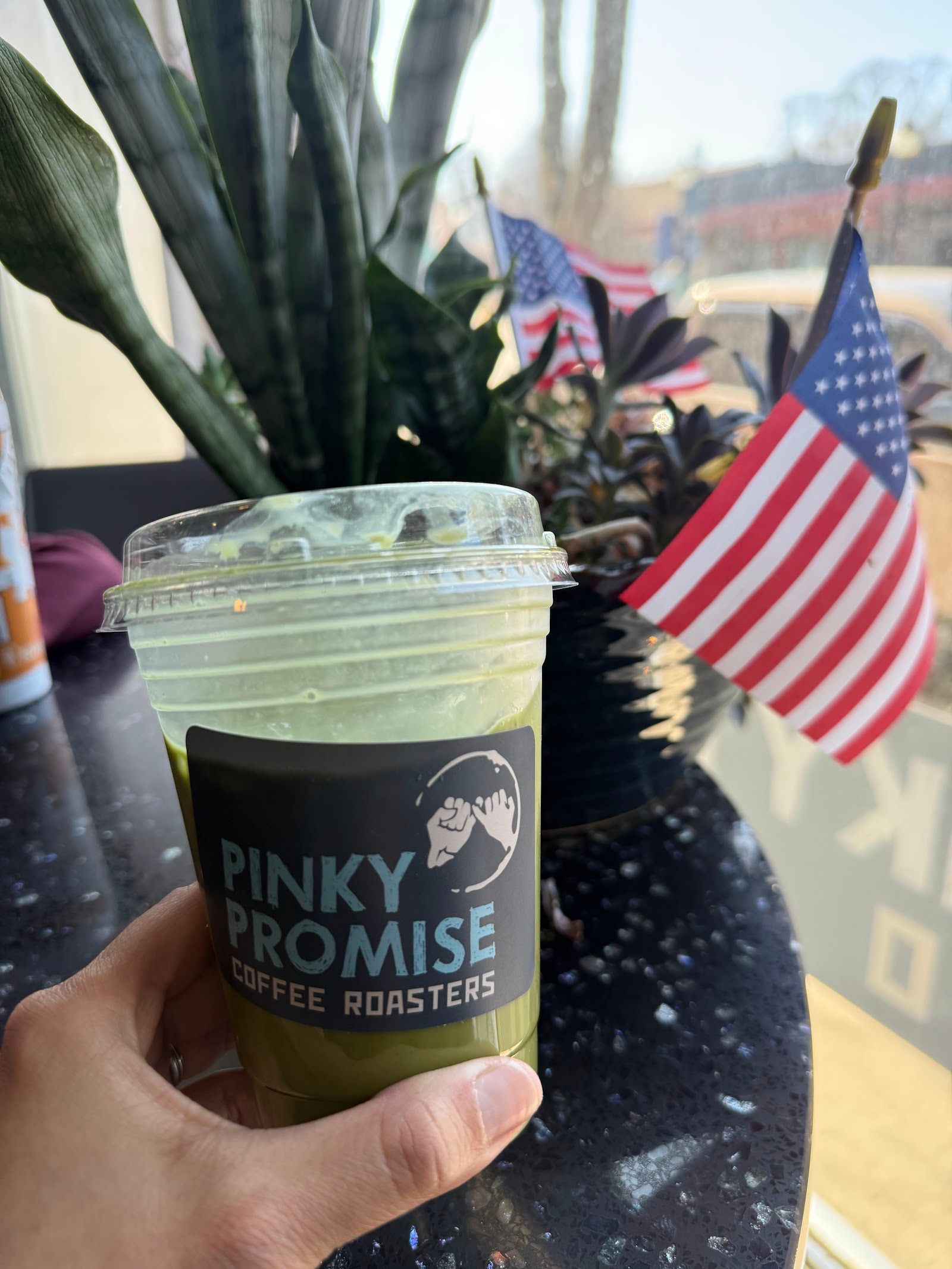 Pinky Promise Coffee, Sturgeon Bay