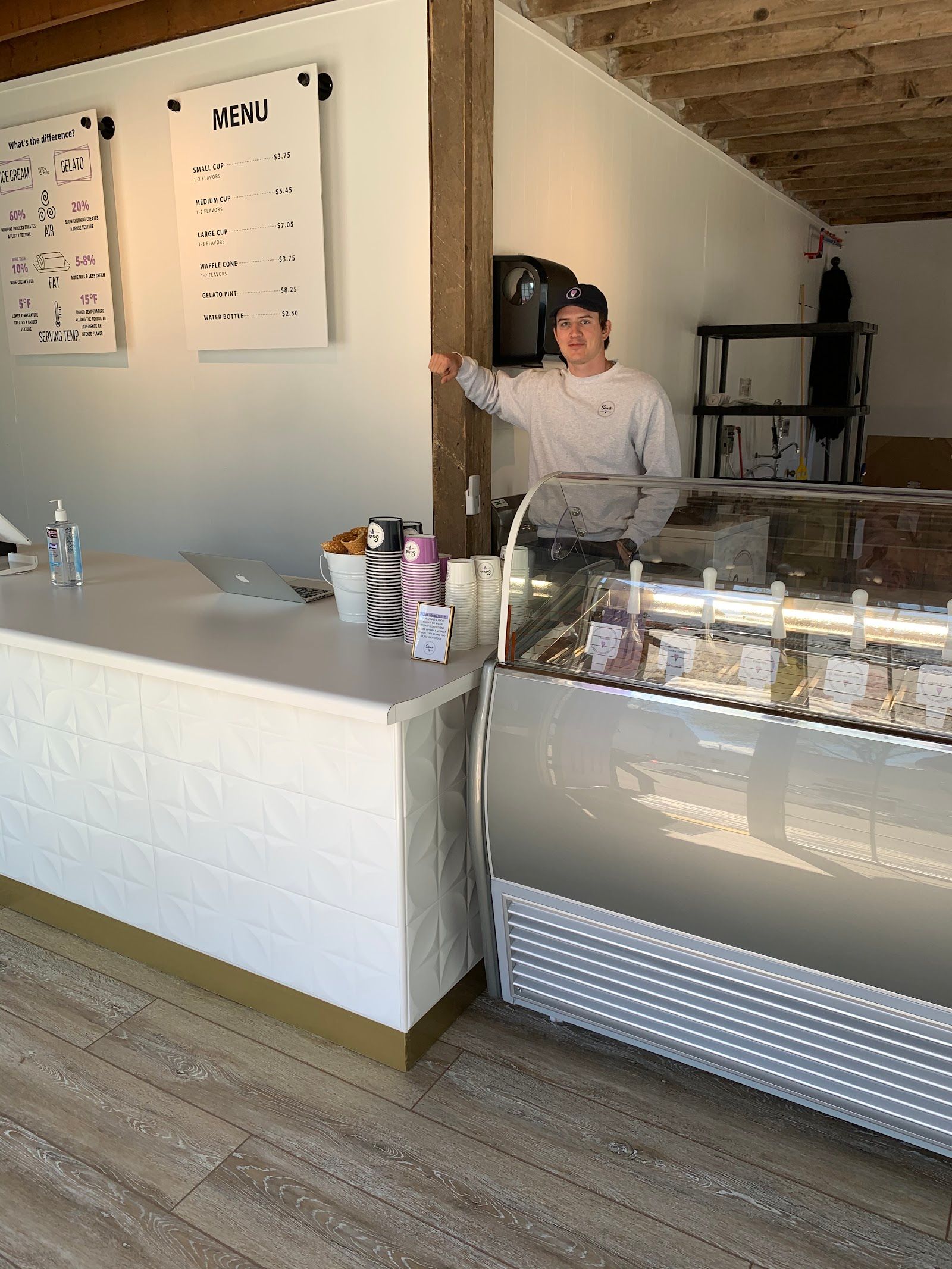 Sara's Artisan Gelato, Fish Creek