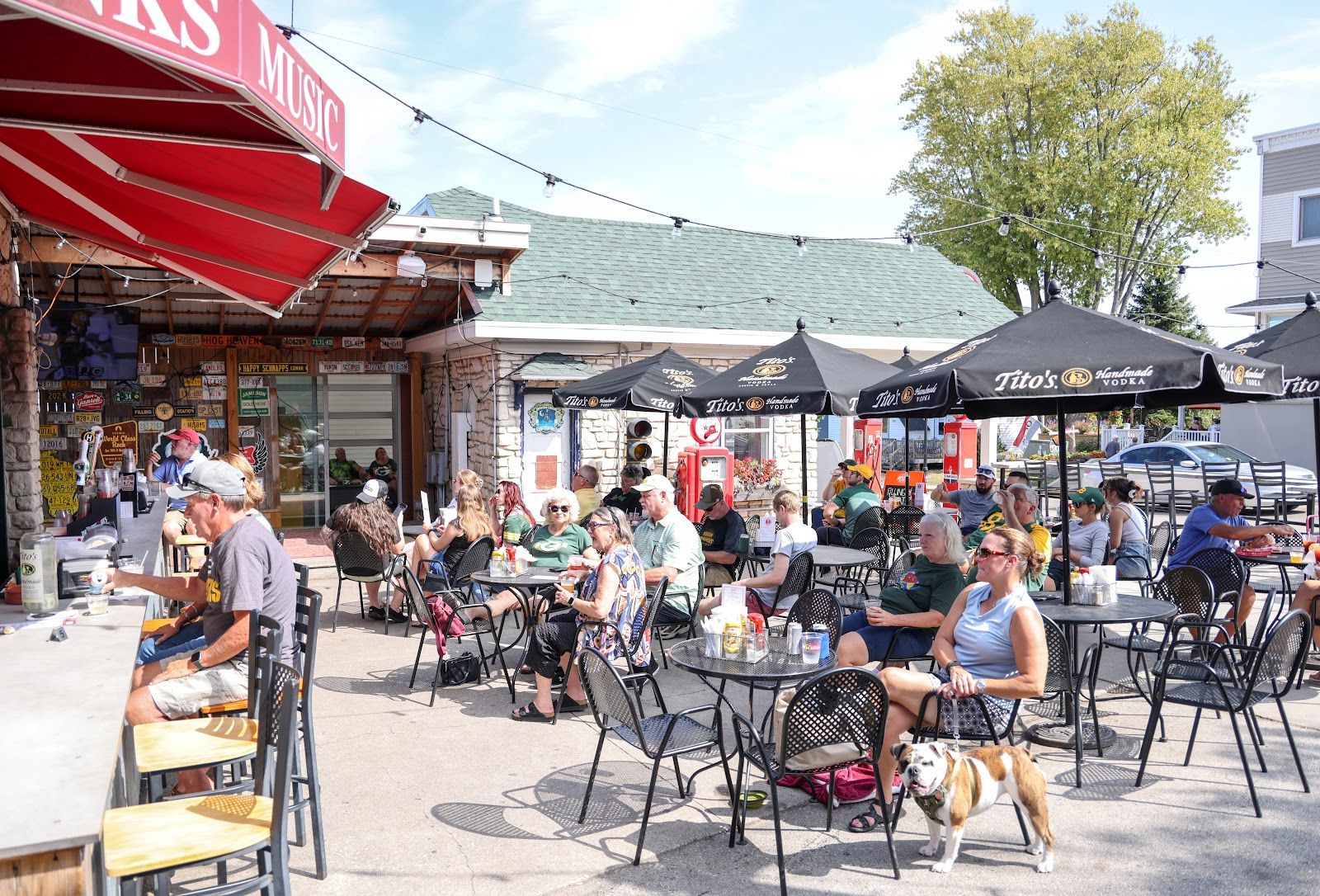 Husby's Food & Spirits, Sister Bay