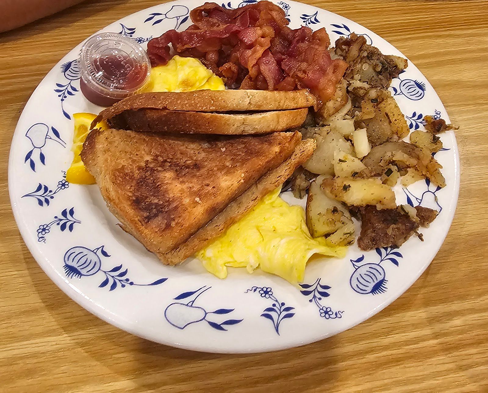 Al Johnson's Swedish Restaurant & Butik, Sister Bay