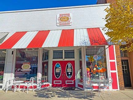 Door County Confectionery (Sturgeon Bay), Sturgeon Bay