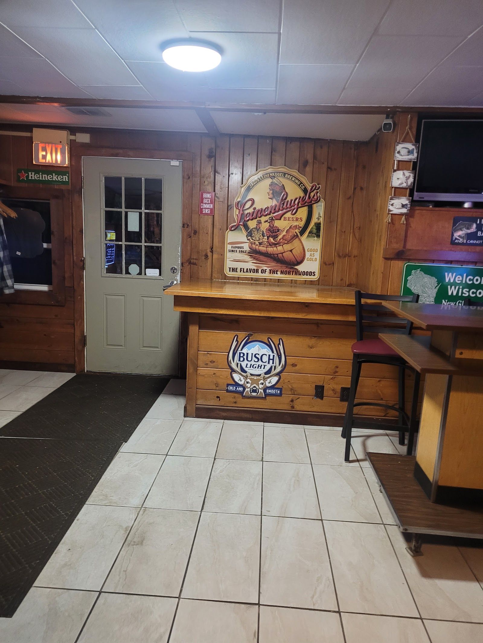 Sawyer Harbor Pub & Grill, Sturgeon Bay