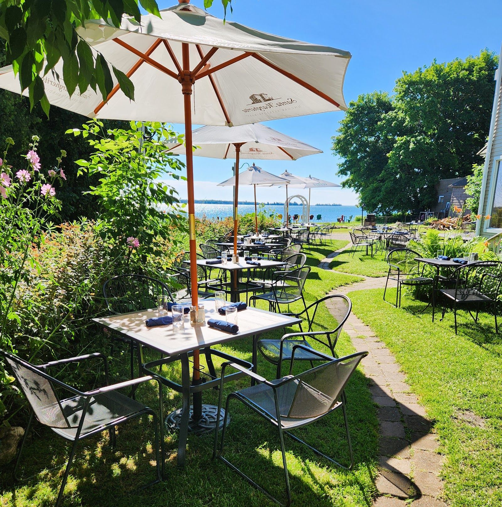 Harbor Fish Market & Grille, Baileys Harbor