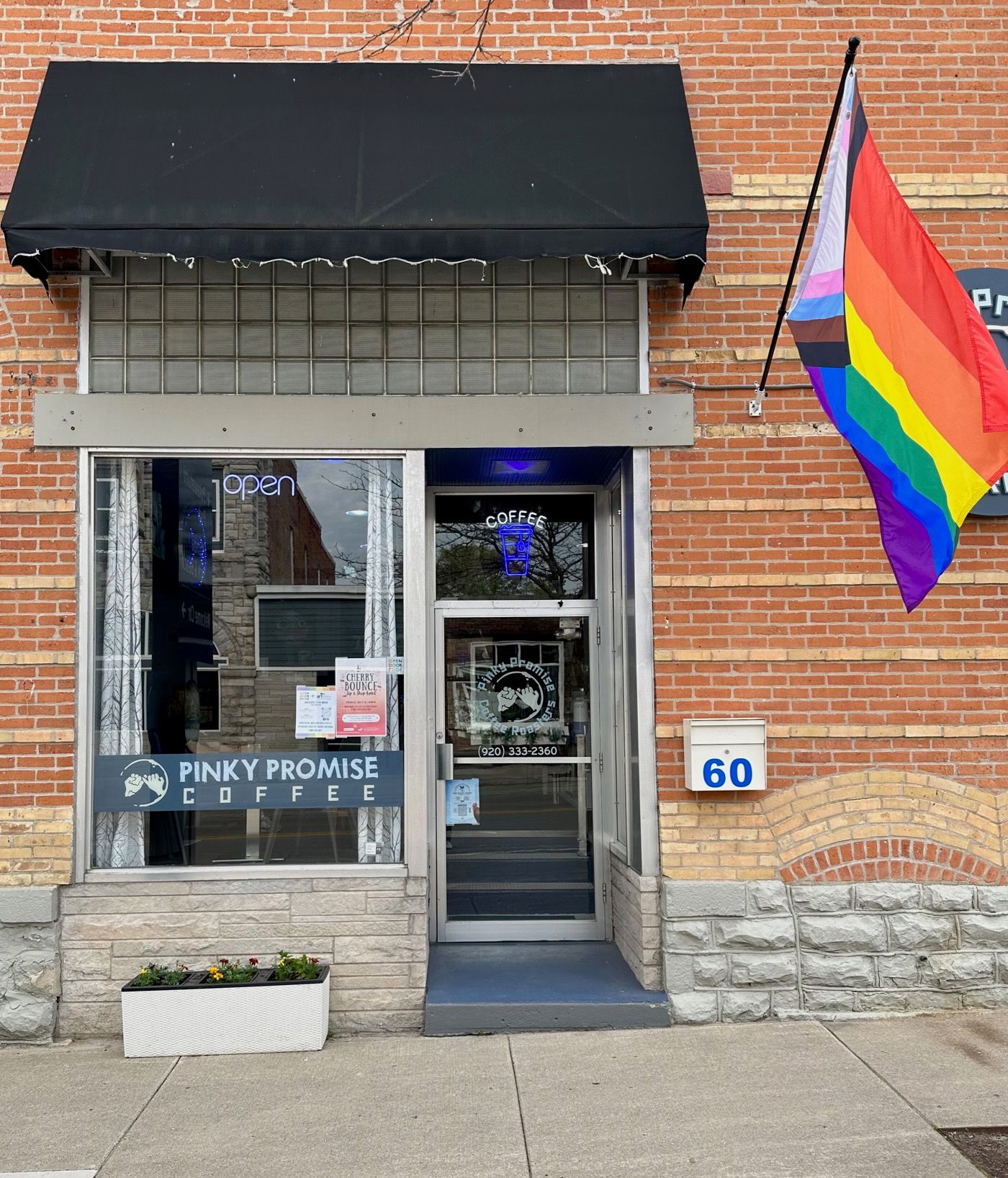 Pinky Promise Coffee, Sturgeon Bay