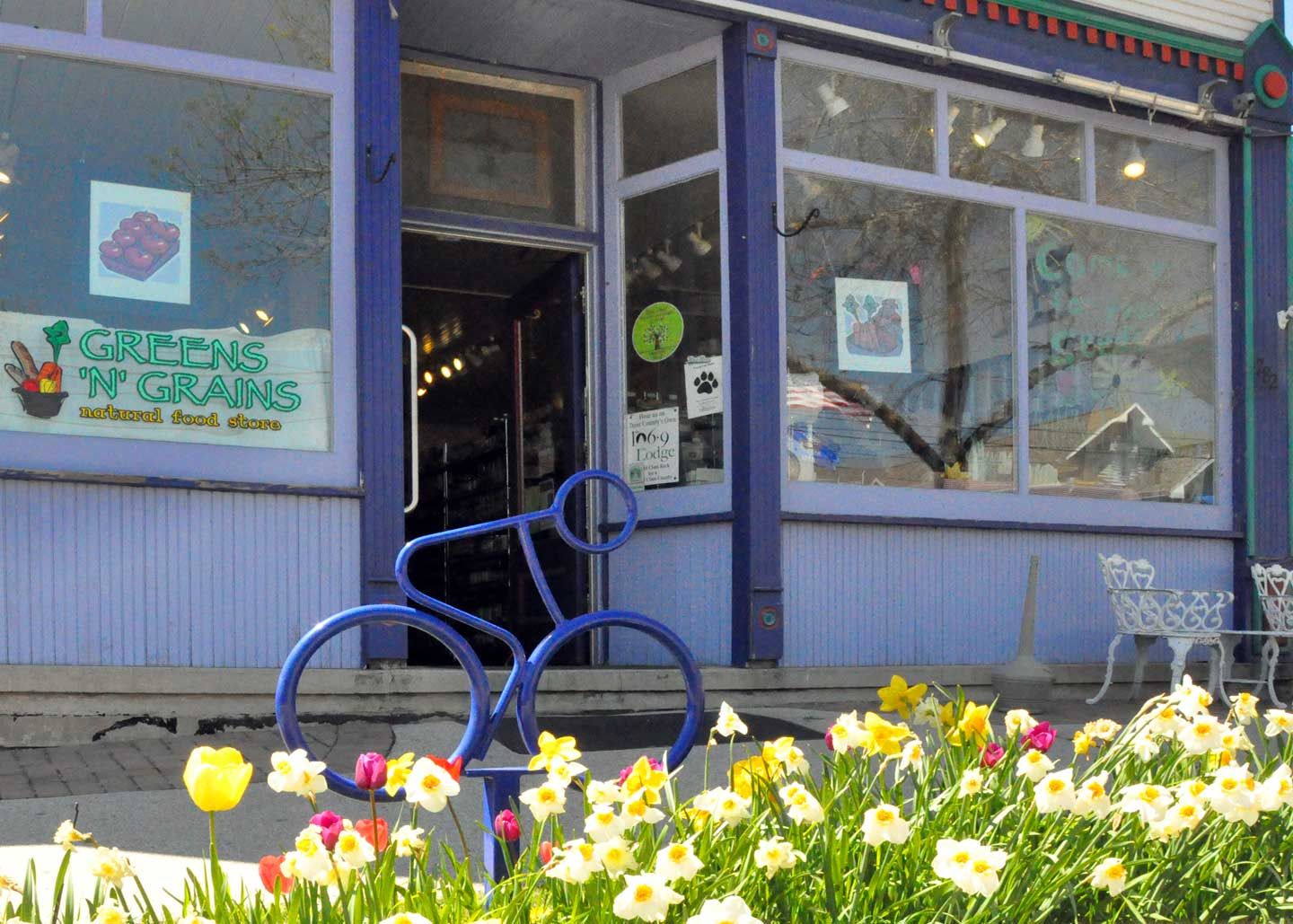 Greens N Grains Natural Food Market & Café, Egg Harbor