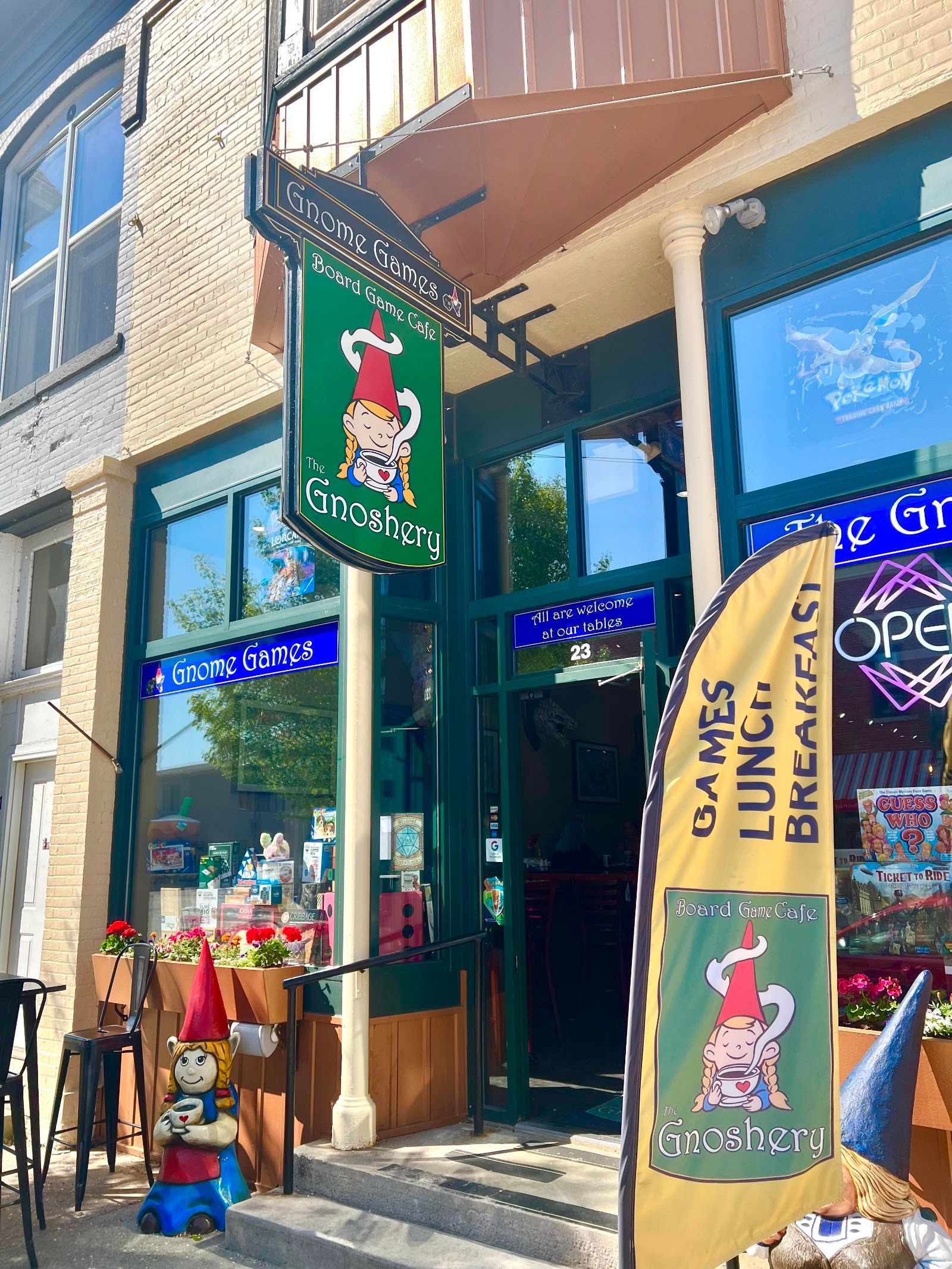 Gnoshery, The, Sturgeon Bay